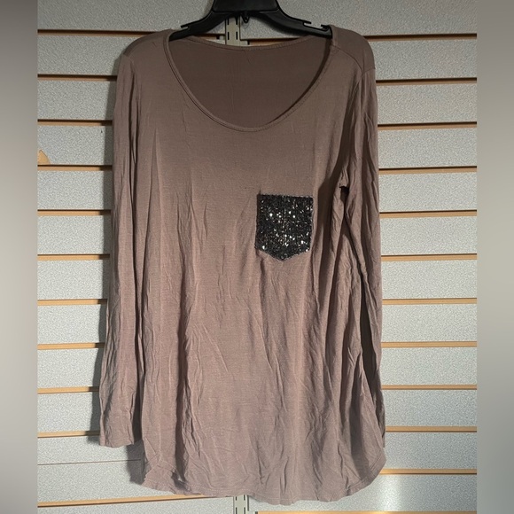 Unbranded‎ Boutique Tan Long Sleeve Tee Blouse Sequined Pocket Large Tunic - Picture 1 of 2